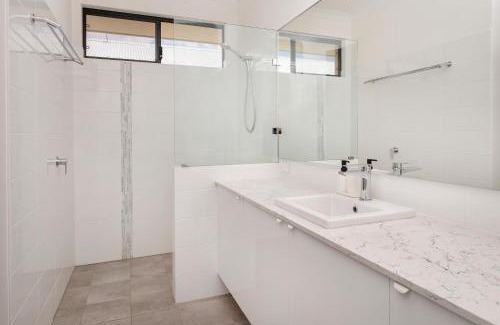 Dunsborough Casa | Meadows