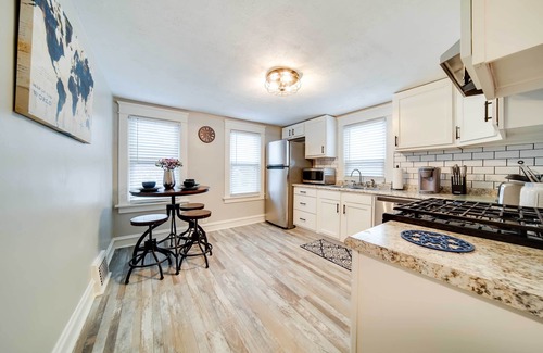 Meadville Apartamento | Meadville Apartment w/ Deck < 2 Mi to Allegheny!