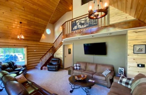 Talkeetna Casa | Meandering Moose Lodging