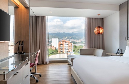 Patio Bonito Hotel | Medellin Marriott Hotel