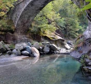 Bobbio Pellice Cama Y Desayuno | Medieval Hamlet Malpertus