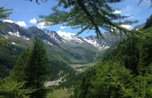 Bobbio Pellice Cama Y Desayuno | Medieval Hamlet Malpertus