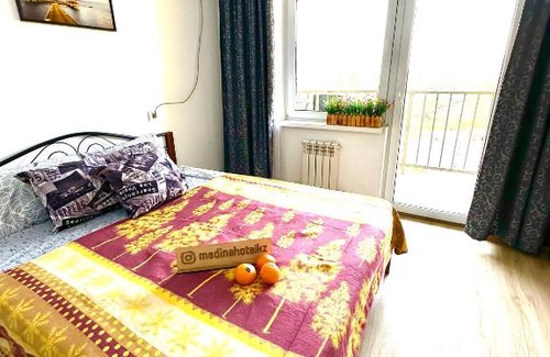 Almaty Apartamento | MEDINAHOTELKZ, # 70, вид на горы, до арбата 15 мин пешком, HALAL