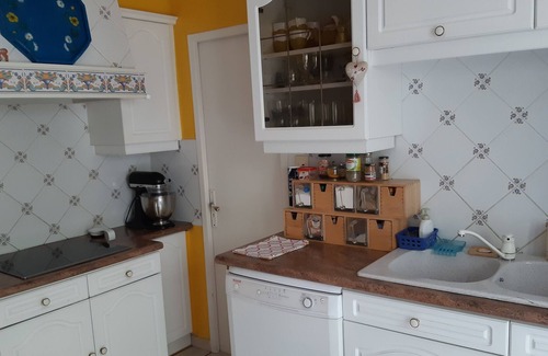 Castries Villa | Mediterranean villa: swimming pool, sea and scrubland!