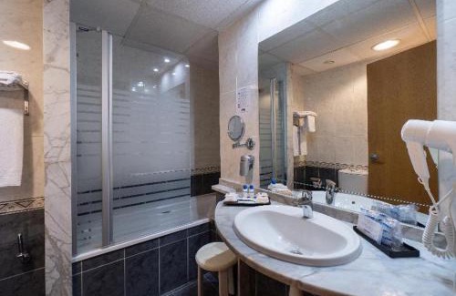 Benidorm Hotel | Medplaya Hotel Riudor - Adults Recommended