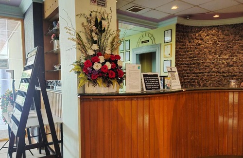 Tanjung Aru Hotel | Megah D'aru Hotel