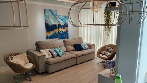 Andorinha Apartamento | Meia Praia Apto Fino Acabamento 3 suítes e 2 garagens