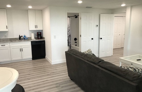 Sunny Point Apartamento | Melbourne Waterfront 2 Bed 1 Bath - Incredible View