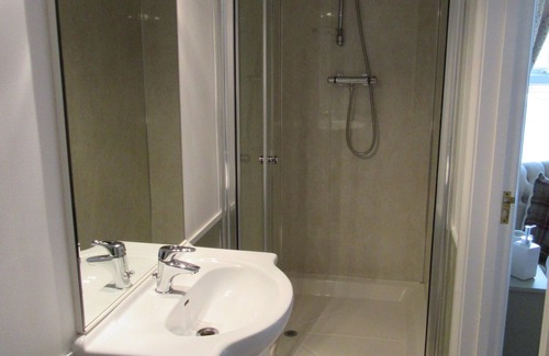 Newcastle Emlyn Cama Y Desayuno | Melin Pandy