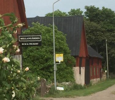 Storlinge Cama Y Desayuno | Mellangården i Äpplerum