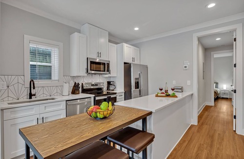 Melrose Cabaña | Melrose Mezzo - 5 Mins to Broadway - Rooftop