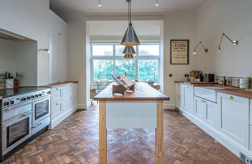 Bangor Villa | Menai Manor - Siete Habitaciones Villa, Capacidad 16