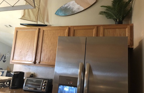 Florida Panhandle Casa | Mental Health Getaway W/Large Private Backyard/Fire Pits Gas & Wood!