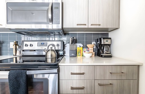 Mercer Island Apartamento | Mercer Isl 2BR #3 | Corporate Stay | Sophari