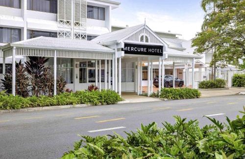 Cairns Central Business District Hotel | Mercure Cairns