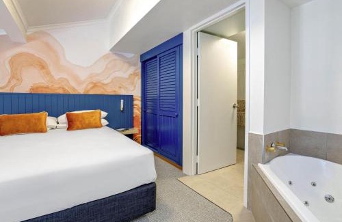 Cairns Central Business District Hotel | Mercure Cairns