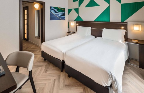 Historical Center Hotel | Mercure Napoli Centro Angioino