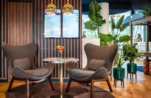 Saint-Lambert Hotel | Mercure Paris Montparnasse Pasteur