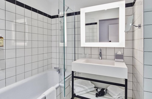 Paray-Vieille-Poste Hotel | Mercure Paris Orly Airport