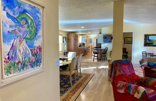 Truth or Consequences Casa | Mercury Mellow Manor... 5 Minutes from I-25. Private/Quiet/Immaculate Comfort