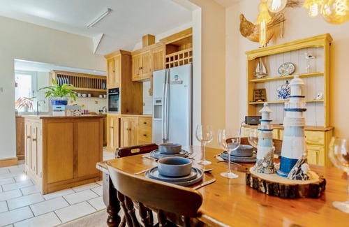 Beer Casa | Mere Haven - Three Bedroom House, Sleeps 6