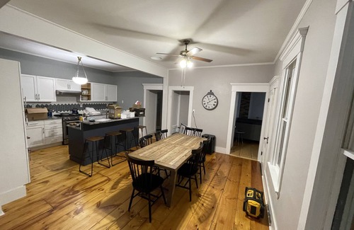 Meredith Casa | Meredith Charmer-walk to lake, town, shops, & boat launch