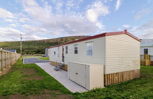 Limavady Cabaña | Meric Stone Holiday Lets Caravan 1