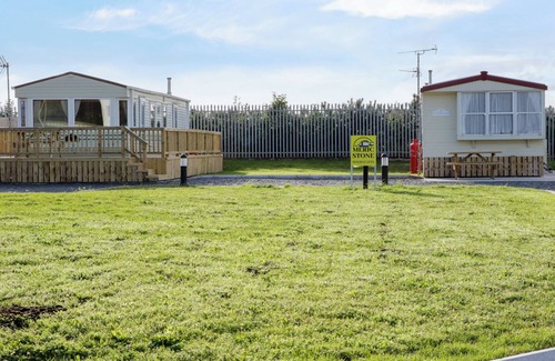 Limavady Cabaña | Meric Stone Holiday Lets Caravan 1