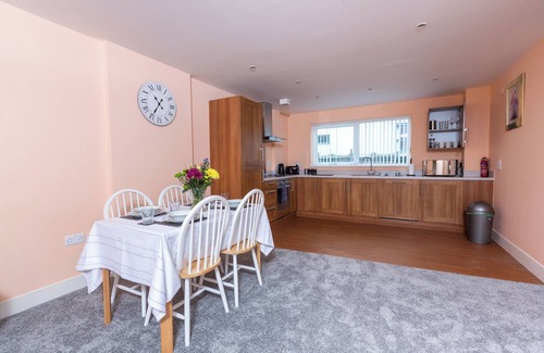 Castle Apartamento | Meridian Bay Apartment