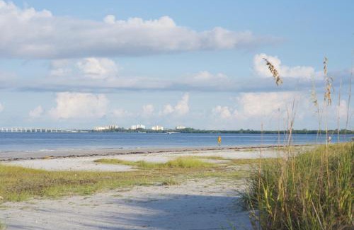 Fort Myers Beach Casa | Mermaid Tales 3BR #2, #3, and #4 by Sun Palace Vacations