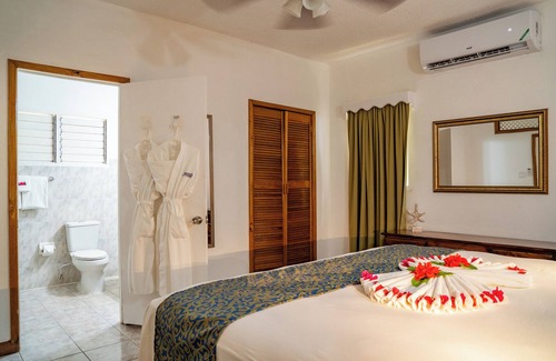 Negril Hotel | Merrils Beach Resort II