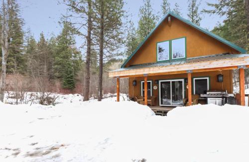Leavenworth Casa | Merry Creekside Retreat