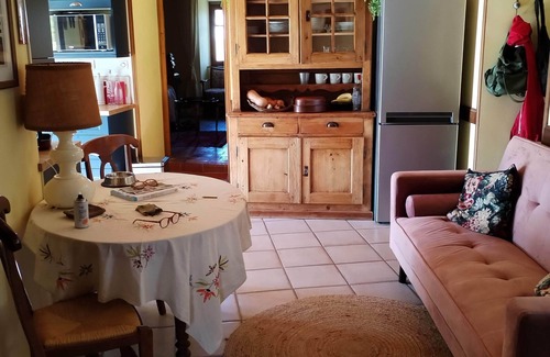Gagnieres Cabaña | Mes Maisons Guest Gite, 2 Bedroom with Aircon, swimming pool and linen included.