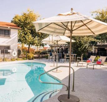 Mesa Apartamento | Mesa Riverview 1 BR Apt with King