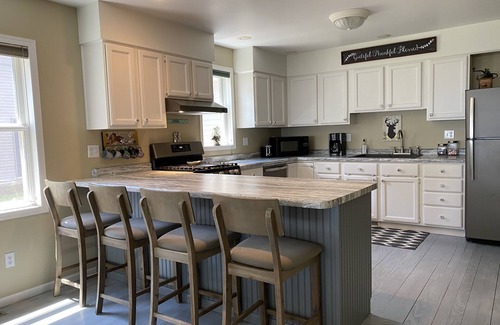 Fond du Lac Casa | Meticulous lake home on the shores of Lake Winnebago, WI, USA - super clean!