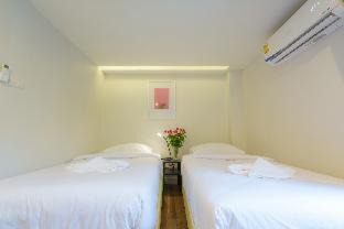 Maha Phruttharam Hotel | Metro hotel