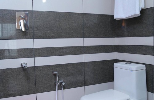 Mamangalam Hotel | Metro Residency