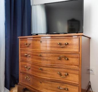 Targowek Apartamento | Metro Zacisze Fausta House with Garden by BookingHost
