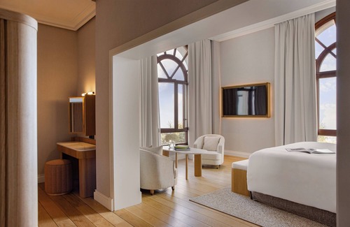 Sarria-Sant Gervasi Hotel | METT Barcelona GL – A Leading Hotel of the World