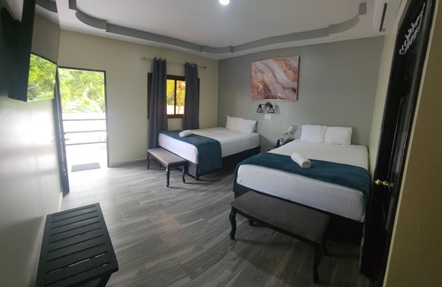 San Luis Talpa Hotel | Mi Tierra Aeropuerto Hotel y Restaurante