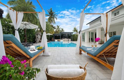 Sunset Villa | MIA MANSION W/POOL/BBQ/CABANNA/OUTDOOR BAR