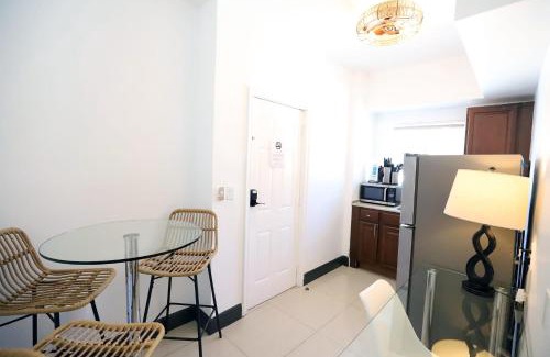 North Beach Apartamento | Miami Beach Apartment with Private Patio Family Friendly No Pet Fee