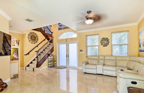 Tamiami Casa | Miami Vacation Rental: Heated Pool & Tiki Bar