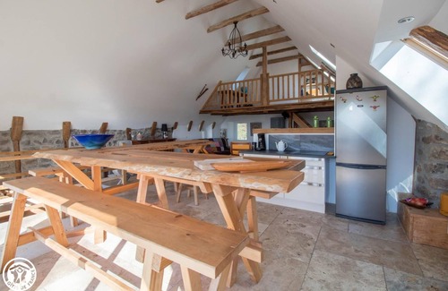 Saint-Sauves-d'Auvergne Casa | Miarava - Saint Sauves D'auvergne