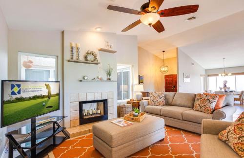 Cottonwood Casa | Michigan 2 Sun Lakes home