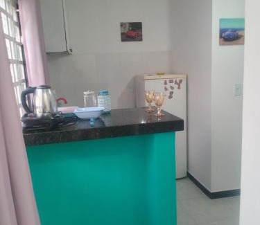Novo Gama Casa | Micro-casa 2 Pedregal Novo Gama GO prox Valparaíso ideal p trabalho descanso e silêncio