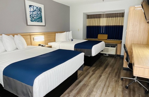 Cottondale Hotel | Microtel Inn & Suites by Wyndham Tuscaloosa East