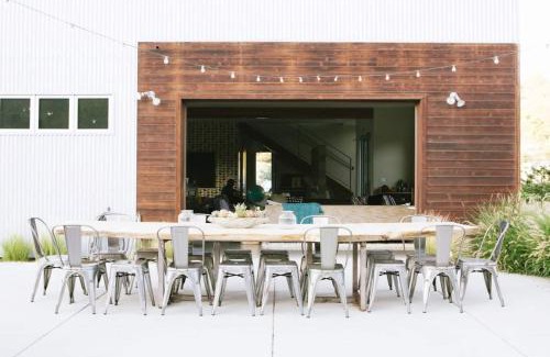 Arroyo Grande Casa | Mid Century Modern Family Home On 25 Acres!