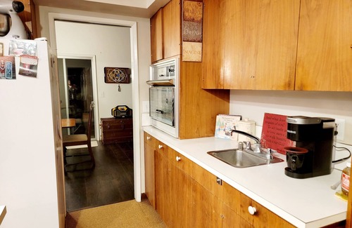 Colfax Casa | Mid-century Modern Home on the Hill - Stunning Sunsets