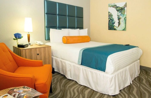 Little Italy Hotel | Mid-Century Modern Room in San Diego’s Arts District Near the Harbor